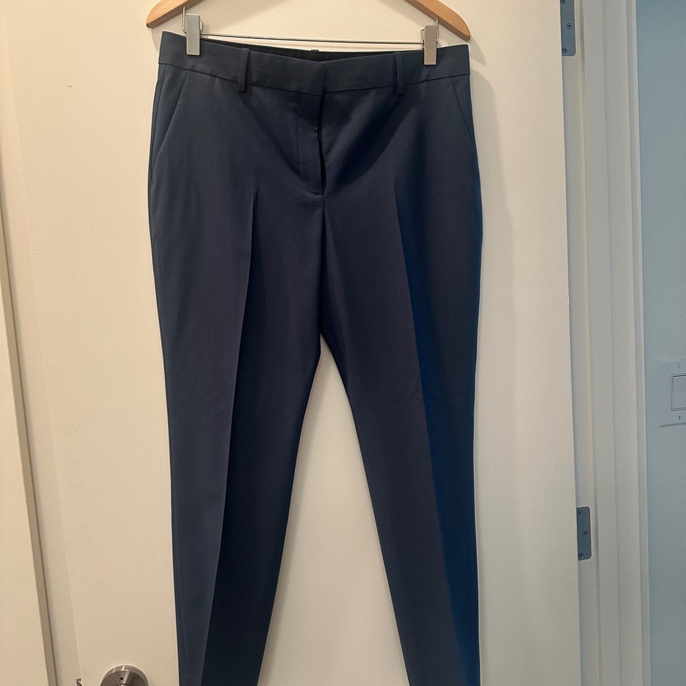 Theory Blue ankle length pants